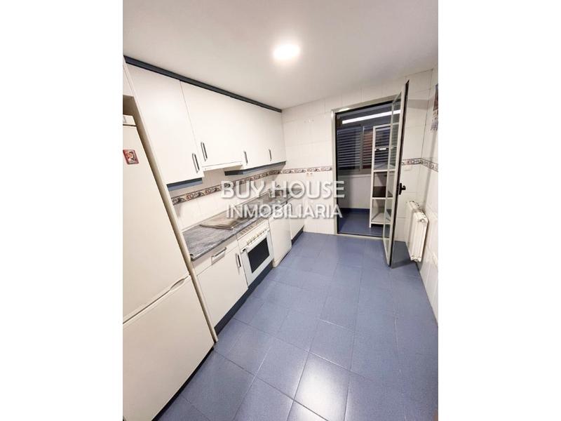 Foto e82b7af2-313e-4b45-b265-61fee9075e14. Alquiler piso  en pleno centro toledo. en Yuncos