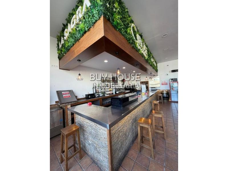 Foto 1054af07-554f-4b7a-b6d3-a5e445d0ccc9. Alquiler local comercial barrestaurante importante zona logística pol. los pradillos en Illescas