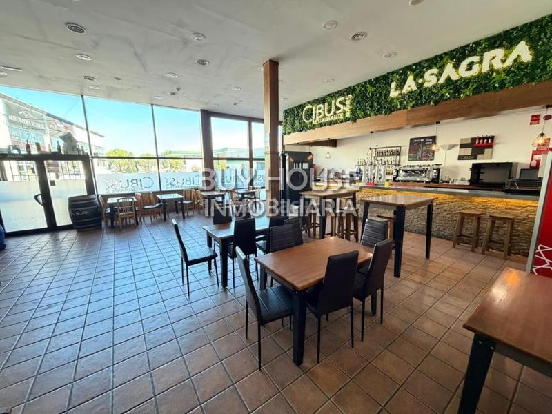 Foto a6df4224-2f09-4838-90f4-2e91357b4ae8. Rent business premise in Estación-Cruz Roja Illescas