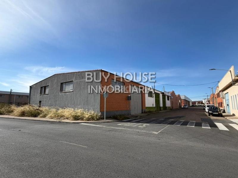 Foto 01349d76-80cc-4393-a8b0-5f8f6589579d. Nau industrial a Estación-Cruz Roja Illescas
