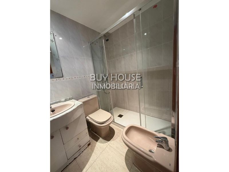 Foto d0e3feb9-d8f9-4e35-a7a9-7c08f9838530. Pis a San Isidro Getafe