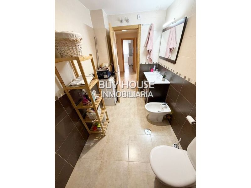 Foto 81891ce4-1b48-4f86-a1c7-eddb2be27d9d. Pis amb aparcament a Lominchar
