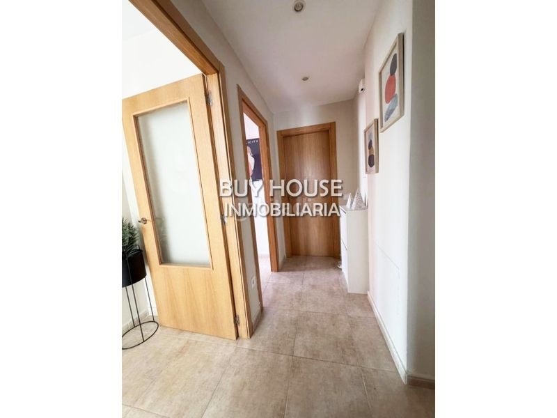 Foto cccf2196-0a1e-4571-946d-f1b6b963c916. Pis amb aparcament a Lominchar