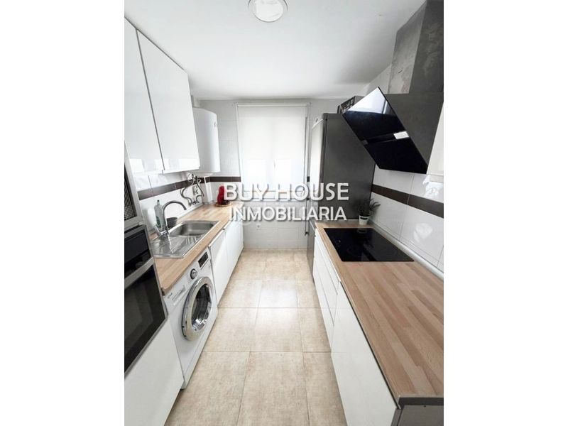 Foto ddc89584-ff2f-4066-a138-daa6c697083e. Pis amb aparcament a Lominchar