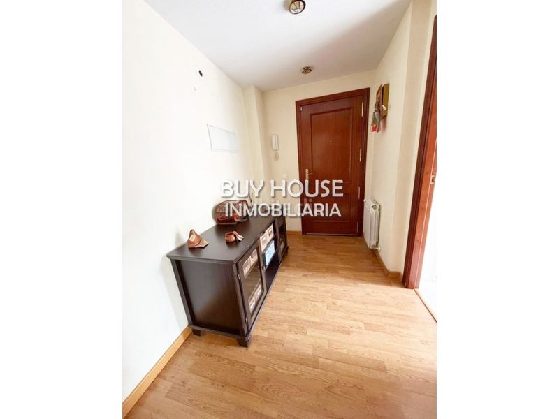 Foto c6702efc-6f29-4004-bc3c-0f0c55b54b86. Pis amb aparcament a señorío de Illescas Illescas