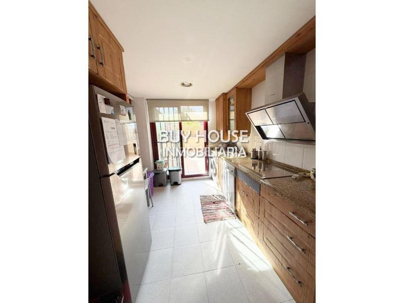 Foto f96f8794-5d3d-4eee-9efe-06eb14bad1d5. Pis amb aparcament a señorío de Illescas Illescas