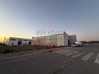 Terreno residenziale in Estación-Cruz Roja. Terreno en venta en illescas junto a la autovía a42.
