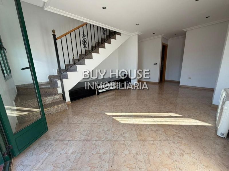 Foto 0b156ea0-94ca-4306-8819-2d61fba063f0. Pis a Centro Illescas