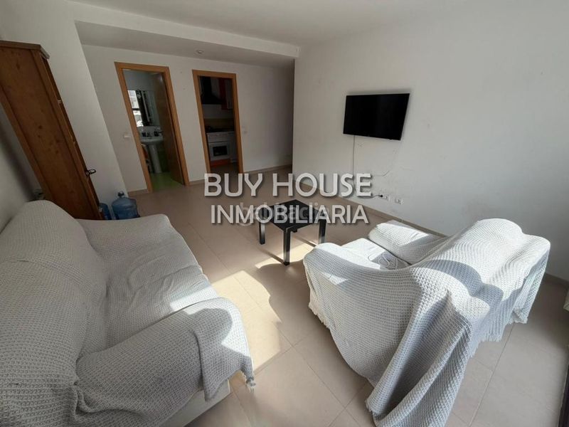 Foto fc7ec44c-470f-4664-9744-e56456f74352. Pis amb aparcament a Yuncler