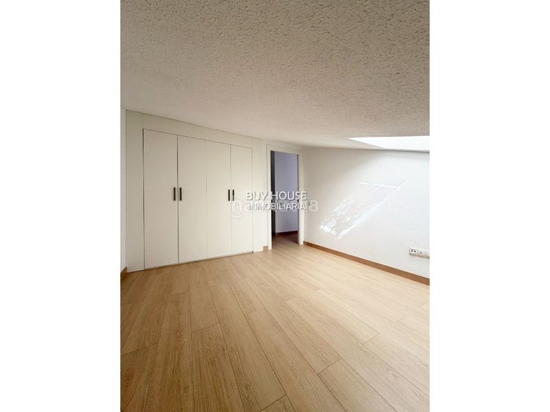 Foto a99e5f69-924b-4907-af10-a2bba062be5d. Pis amb aparcament a Camarena