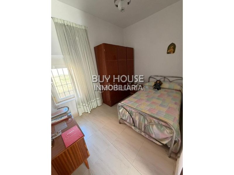 Foto af874dc5-068e-4ac4-9bb1-d2011216ca43. Casa a Yeles