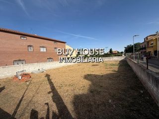 Terreno residencial en Yeles. Terreno urbano de esquina en yeles toledo  ideal para vivienda u