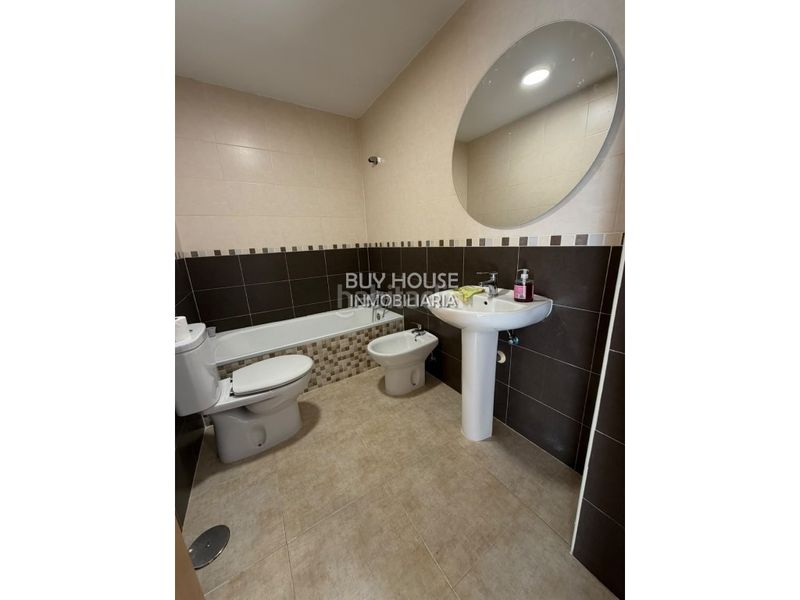 Foto ef905ca7-9611-4ec4-8398-42b854fabc61. Pis a Lominchar