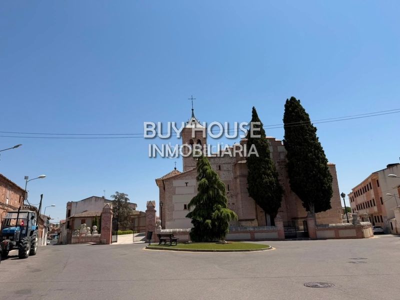 Foto 4f848368-94c0-4307-8311-f06ee609d561. Pis amb aparcament a Camarena