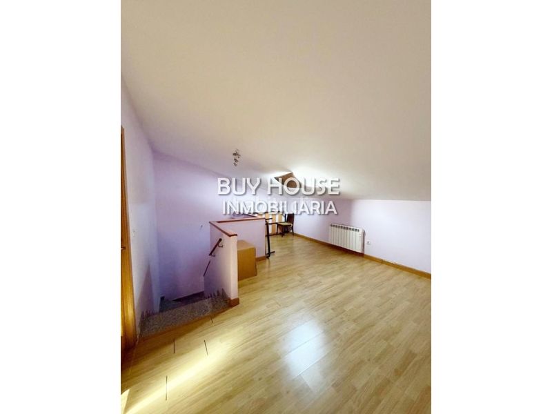 Foto bf617173-9bdf-41a9-857d-8fdd7b44cde6. Xalet amb aparcament a Recas