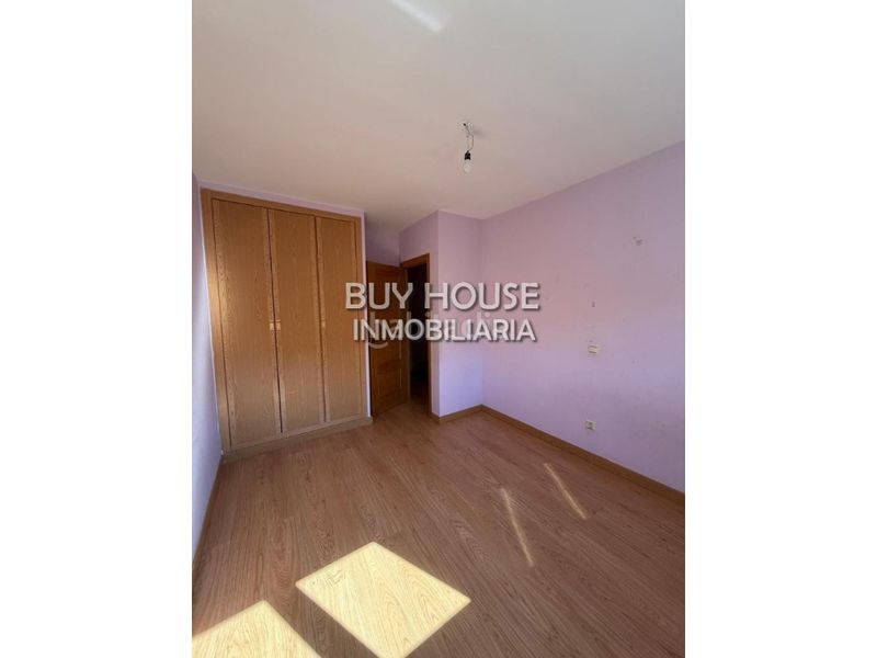 Foto e09b1a31-cb8a-4ea8-9187-8728b6ef5773. Xalet amb aparcament a Recas