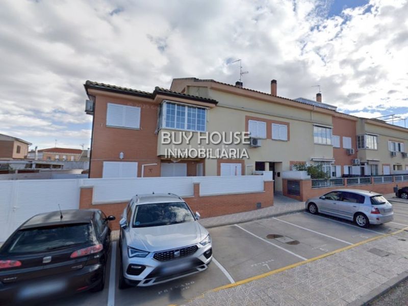 Foto aed70a00-4939-44f1-9253-5bd5bd6f8feb. Pis amb aparcament a Ugena
