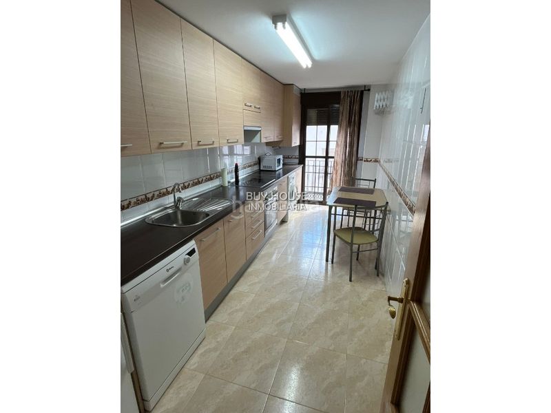 Foto b2f1c66a-1329-4bba-9e71-ca8f8117cd8e. Pis amb aparcament a Yeles