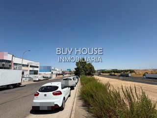 Fabrikhalle in Estación-Cruz Roja. Nave industrial en venta en illescas  polígono industrial boadil