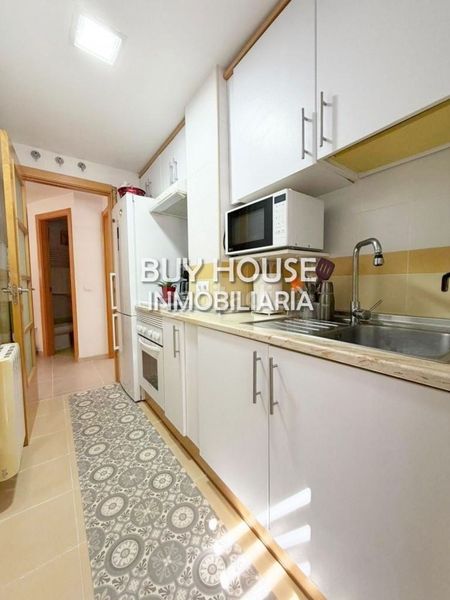Foto 1b2f3342-265f-4fed-8ab8-e24303c5974c. Pis amb aparcament a Yuncler