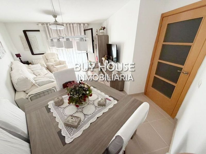Foto 2e3d8257-0029-4b96-bf31-ca27560e4f9f. Pis amb aparcament a Yuncler