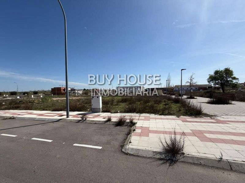 Foto 16fe5432-aff6-4e70-9b32-bf833142a832. Wohngrundstück in calle montemayor 2 in Parque Manuel de Vega-Carretera de Ugena Illescas