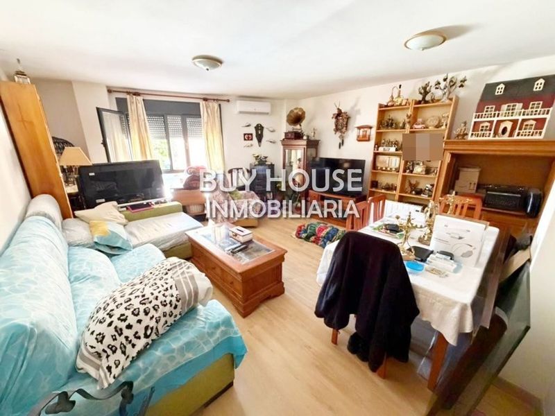 Foto e57587fa-f1e1-4e30-9e82-e3f7fa545ba4. Pis amb aparcament a Yuncler