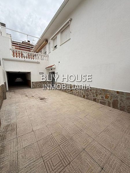 Foto 810ab07e-dd4b-4f37-8cc0-3480924aed4c. Chalet in plaza de la constitución 8 in Villaluenga de la Sagra