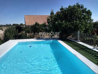 Chalet  Victoria kent. Oportunidad! chalet independiente en urbanización viñas perdidas