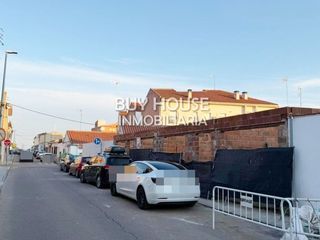 Xalet a Yuncos. Dos ultimos chalets adosados a estrenar en pleno centro de yunco