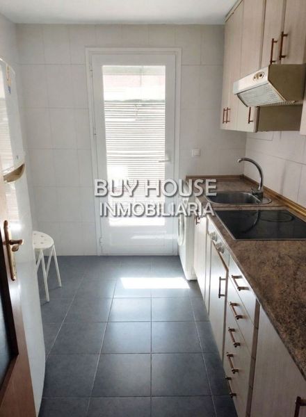 Foto 0ed7c9de-6f60-475e-acbe-52f69a81cc85. Etagenwohnung mit parking in Fuensalida