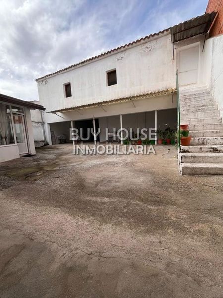 Foto 3ca56d34-2eb5-4739-b91f-708110a1378c. Xalet a Centro Illescas