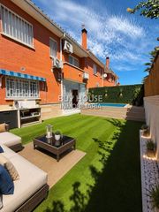 Chalet in Estación-Cruz Roja. Exclusivo chalet adosado en una de las mejores zonas de illescas