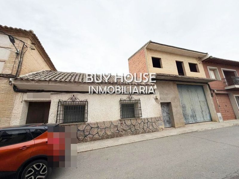 Foto 3c2772bd-c0dd-4b3b-82fb-f73ddee3a548. Casa amb aparcament a Magán