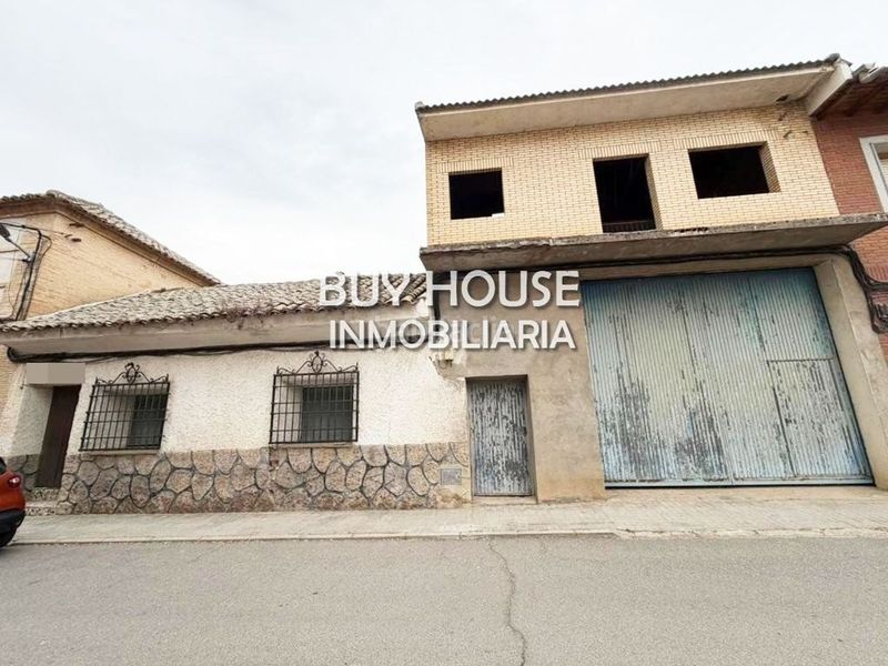 Foto 83fdc602-5e11-4550-8b7a-f70c0fa3a344. Casa amb aparcament a Magán