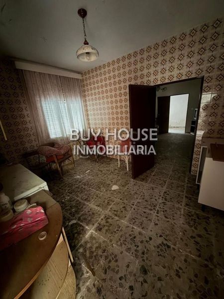 Foto fe95e20b-78e6-4800-a996-171355c15f38. Casa amb aparcament a Magán