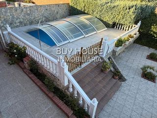 Chalet in Viso de San Juan (El). Chalet independiente en el viso de san juan  parcela de 600 m2
