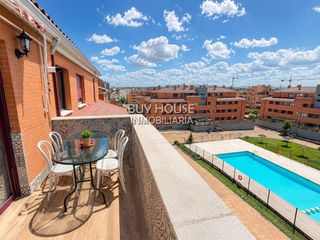 Dachwohnung in Señorío de Illescas. Ático en el señorío de illescas  urbanizacion privada con piscin