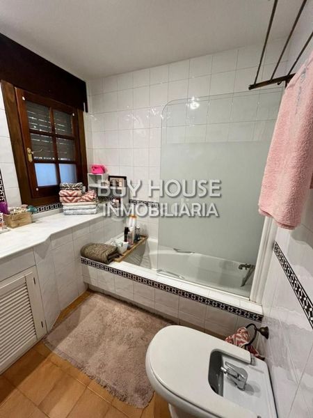 Foto 1e7c2d20-67da-41db-97e4-0a819d445a67. Xalet amb aparcament a Centro Illescas