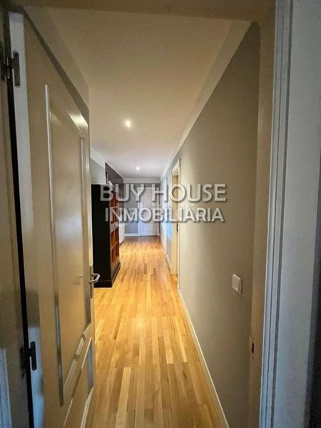 Foto c7b3f2a6-db87-41c9-a49f-bdc31b096f59. Xalet amb aparcament a Centro Illescas