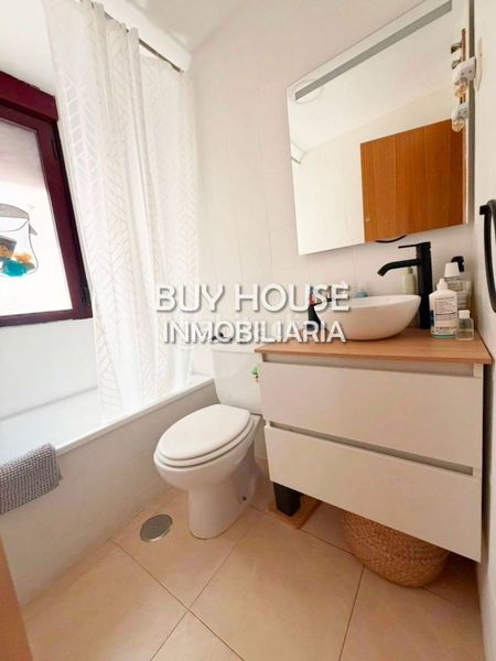 Foto 2db753e6-945c-4e04-8529-29ff764e0c1b. Pis a Yuncler