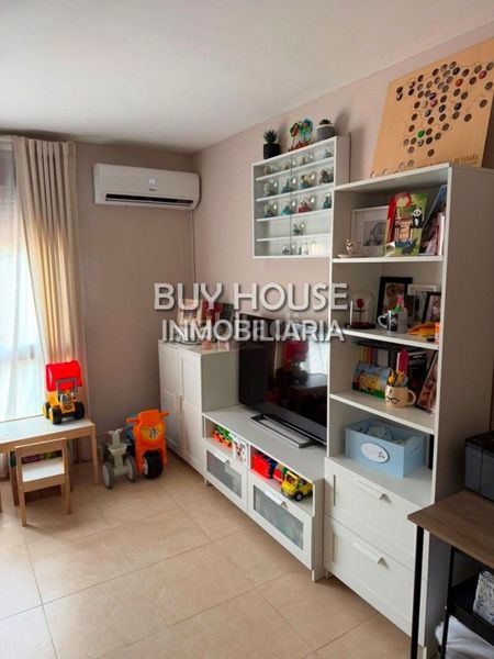 Foto 4e7fd2ea-df03-4a39-a8ab-2861a78ccc3f. Pis a Yuncler