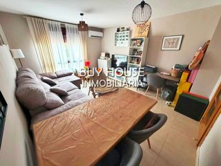 Etagenwohnung in Yuncler