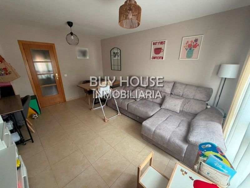 Foto 878abfd2-ccef-4271-857d-409278a7eeaa. Pis a Yuncler