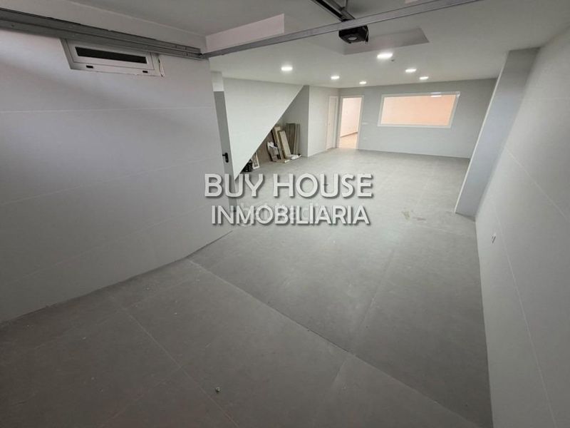 Foto 151c80c9-5601-4281-95d4-abd0fb5acb2c. Casa adossada amb calefacció aparcament piscina a Illescas