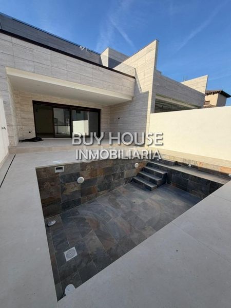Foto 2e65c0a3-5b73-4229-9aff-b5a4fd632160. Casa adossada amb calefacció aparcament piscina a Illescas