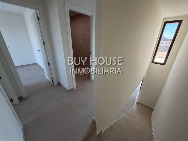 Foto f8fcf548-55c3-4ebc-bb9e-d67375b79674. Casa adossada amb calefacció aparcament piscina a Illescas