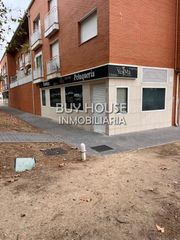 Local Comercial a Avenida Avenida Europa
