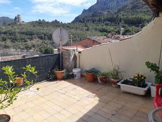 Casa adossada  Carrer de montserrat