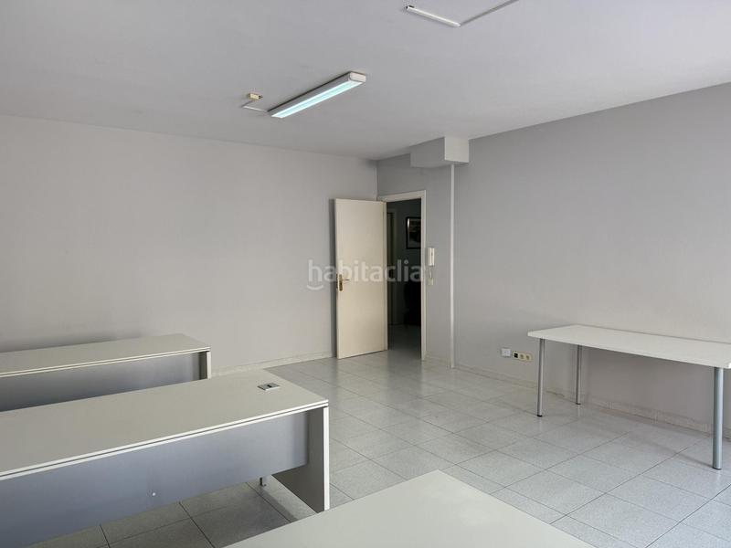 Foto e049c707-4d98-43f2-8640-f2b0259ec3b8. Miete büro in Centre Mataró